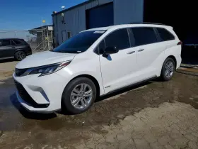 2021 Toyota Sienna Hybrid