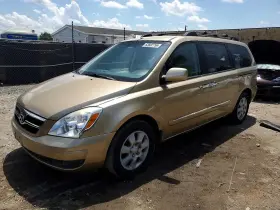 2008 Hyundai Entourage