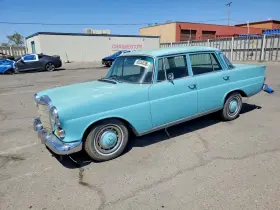 1967 Mercedes-Benz B200