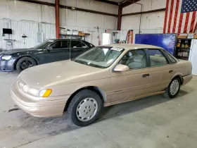 1993 Ford Taurus
